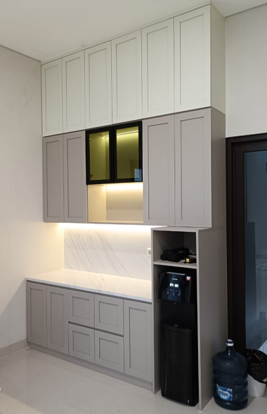 Sentuhan Elegan pada Area Pantry: Detail Kualitas yang Mencerminkan Standar Luxantara