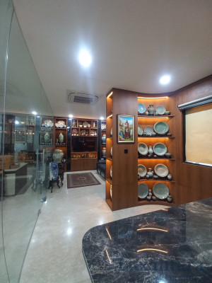Penataan Ruang Kantor Direktur Eksekutif – Part 2